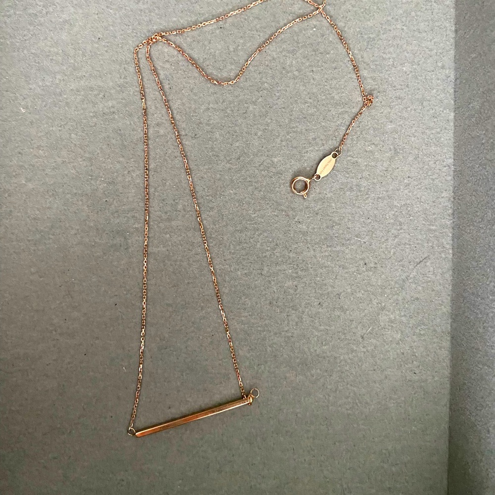 Bar necklace in 10K solid rose gold